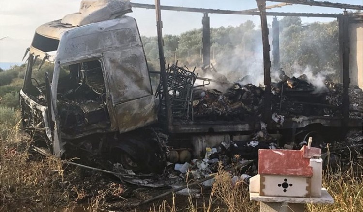 Καβάλα: Τραγικό θάνατο βρήκαν έντεκα μετανάστες που κάηκαν σε τροχαίο