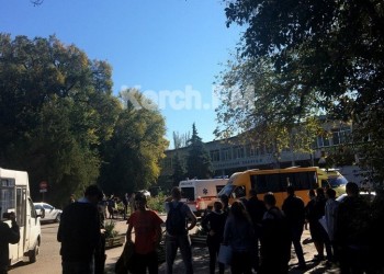 Νεκροί και δεκάδες τραυματίες από έκρηξη σε κολέγιο στην Κριμαία (βίντεο)