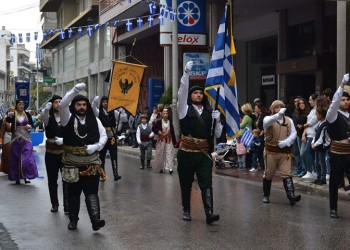 Οι ποντιακοί σύλλογοι της Ελλάδας στην παρέλαση της 28ης Οκτωβρίου (φωτο)