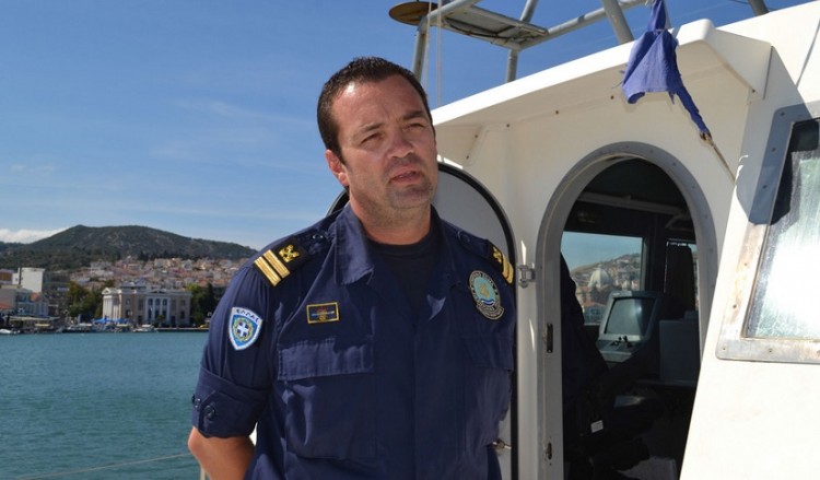 Η Βουλή «υιοθέτησε» τα παιδιά του υποπλοίαρχου Κυριάκου Παπαδόπουλου