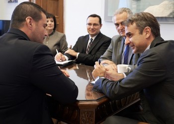 Συναντήσεις Μητσοτάκη-Γεννηματά με αντιπροσωπεία της «Ομόνοιας»