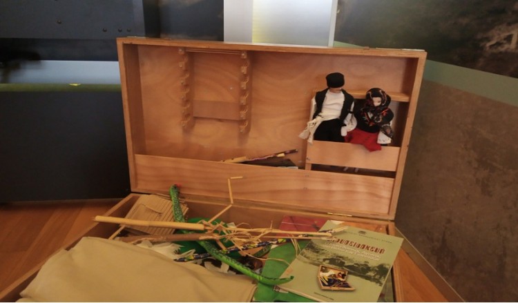 Μαθητές μελετούν την ιστορία της Μακεδονίας και αποκρυπτογραφούν τον κώδικα του Π. Μελά