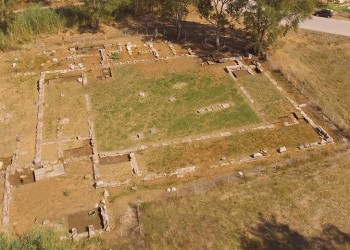 Στο φως, 101 χρόνια μετά τον εντοπισμό της, η Νότια Παλαίστρα στην Ερέτρια