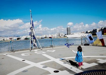 «Παρέλαση» χιλιάδων επισκεπτών σε πλοία του Πολεμικού Ναυτικού την 28η Οκτωβρίου (φωτο)