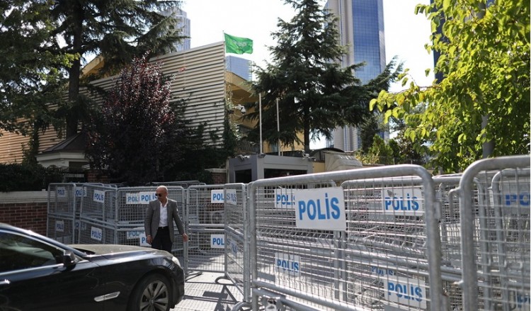 Σύμβουλος AKP: Πληροφορίες για δολοφονία του Σαουδάραβα δημοσιογράφου έχουν οι τουρκικές αρχές