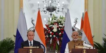 Ρωσία και Ινδία έκλεισαν τη συμφωνία για την αγορά των S-400