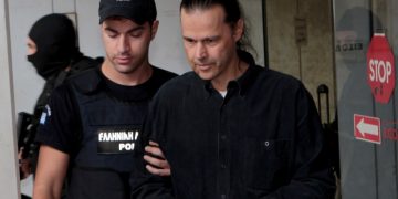 «Όχι» στον Σάββα Ξηρό από το Συμβούλιο Εφετών Πειραιά