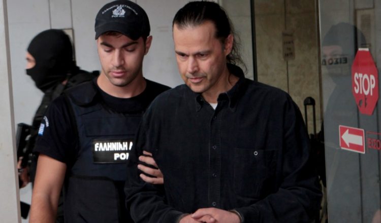 «Όχι» στον Σάββα Ξηρό από το Συμβούλιο Εφετών Πειραιά