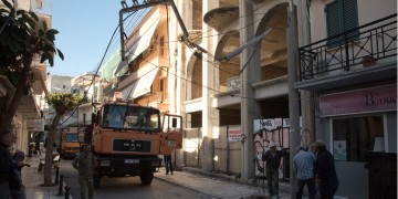 Σεισμός-Ζάκυνθος: Εκκενώθηκαν τρεις κατοικίες που κινδυνεύουν από βράχο