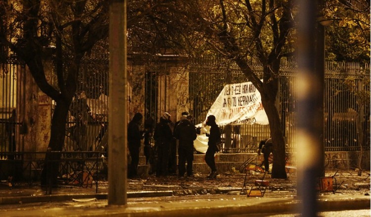 Δίωξη για κακούργημα στους 6 από τους 19 συλληφθέντες στα επεισόδια του Πολυτεχνείου