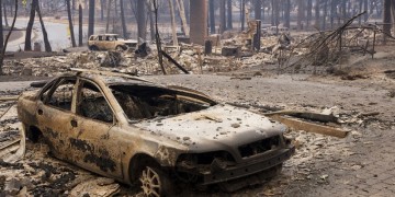 Κόλαση φωτιάς στην Καλιφόρνια: Τουλάχιστον 31 νεκροί, εκατοντάδες αγνοούμενοι