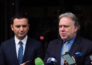 Κατρούγκαλος για την πρώτη πτήση Αθήνα-Σκόπια: Στιγμή που φέρνει τους δύο λαούς πιο κοντά