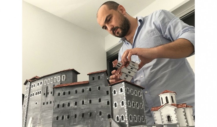 Ο Άγιος Γεώργιος Περιστερεώτα στον Πόντο έγινε μακέτα από τον Βλαδίμηρο Νεφίδη (φωτο)
