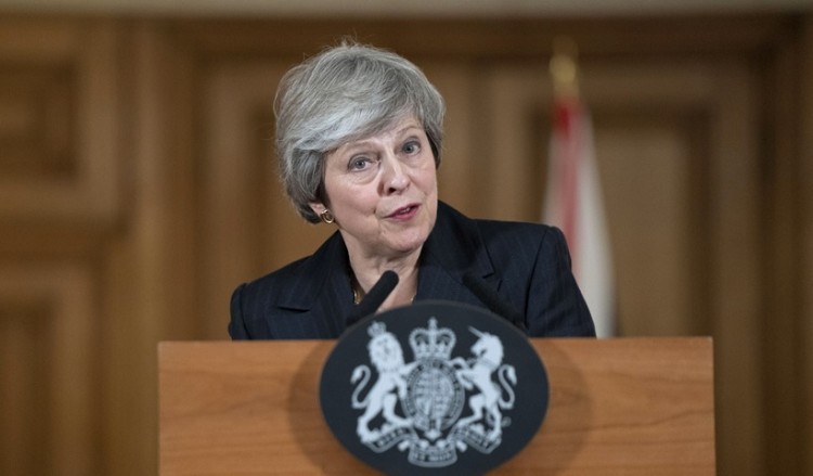 «Όχι» σε δεύτερο δημοψήφισμα για Brexit από την Τερέζα Μέι