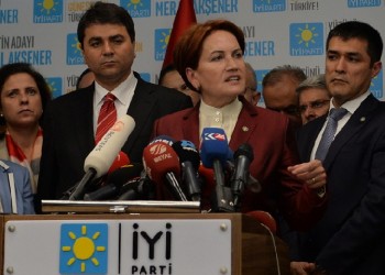 Με νέο «Αττίλα» απειλεί την Κύπρο η ακροδεξιά Μεράλ Ακσενέρ
