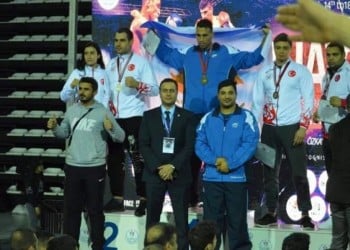 Muay Thai: Χρυσό μετάλλιο για τον Κύπριο Π. Μιχαήλ που κέρδισε τρεις Τούρκους στην Αττάλεια
