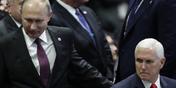 Τι είπε ο Πούτιν στον Πενς για τις προεδρικές εκλογές στις ΗΠΑ