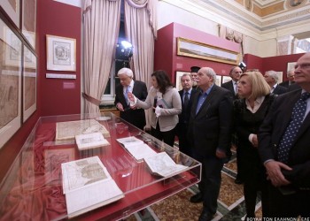 Εγκαινιάστηκε στη Βουλή η έκθεση «Ρήγας και Επανάσταση»