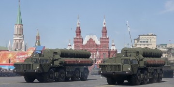 Ανεβαίνει το θερμόμετρο στην Κριμαία: Η Ρωσία εγκατέστησε τους S-400