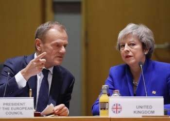 Ο Τουσκ συγκαλεί έκτακτη σύνοδο για το Brexit