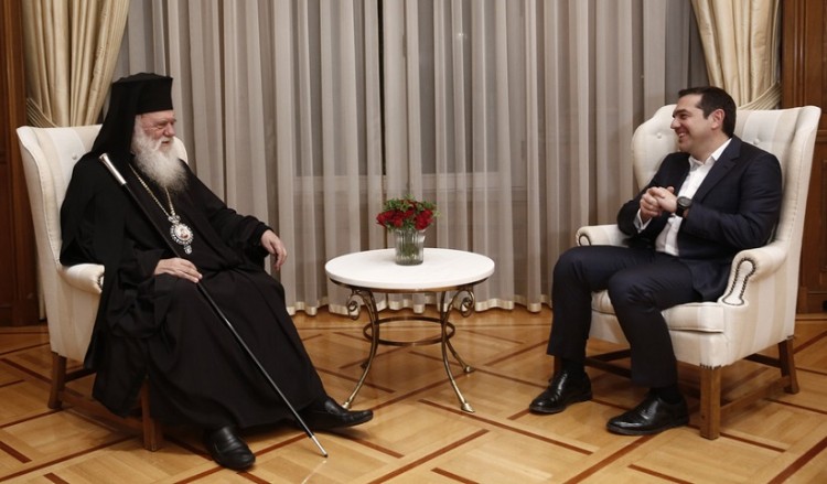 Στο Μαξίμου ο Αρχιεπίσκοπος Ιερώνυμος για τη συνάντηση με τον Αλέξη Τσίπρα