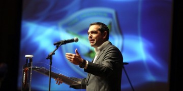 Τσίπρας: Αναδρομικά 820 εκατ. ευρώ σε ένστολους