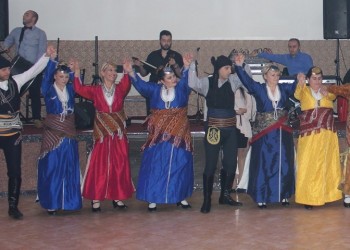 Οι «Ακρίτες του Πόντου» Σταυρούπολης κλείνουν 40 χρόνια δράσης και το γιορτάζουν με μεγάλο ποντιακό γλέντι