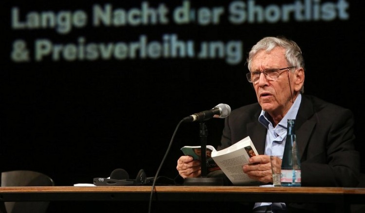 Πέθανε ο συγγραφέας Άμος Οζ