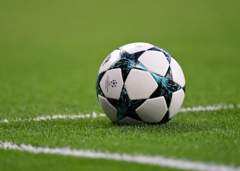Ολυμπιακός και ΠΑΟΚ παίζουν για την πρόκριση στα play off του Champions League