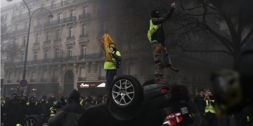 Γαλλία: Σκηνές αντάρτικου πόλης στο Παρίσι