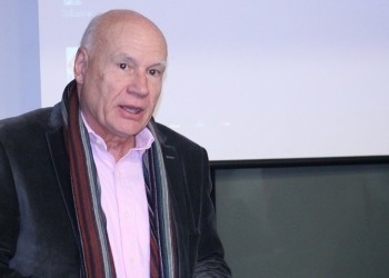 Γεράσιμος Παπαδόπουλος: Το ηφαίστειο της Σαντορίνης κρύβει δύο κινδύνους