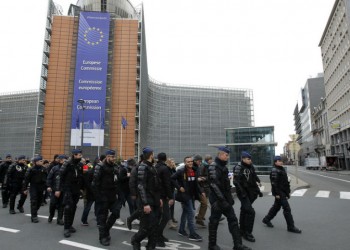 «Κίτρινα γιλέκα»: Διαδήλωση και στο Βέλγιο, 70 συλλήψεις στις Βρυξέλλες