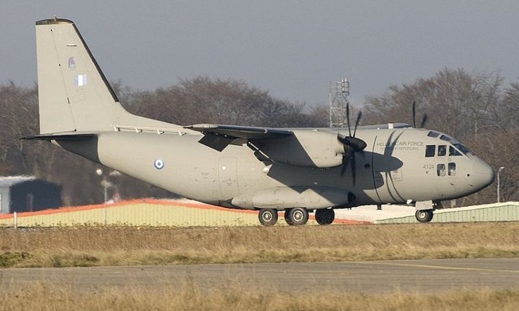 Λέσβος: Μωρό μεταφέρθηκε εσπευσμένα με πολεμικό αεροσκάφος C-27J