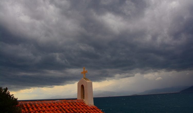 Χαλάει ο καιρός από σήμερα – Πού θα βρέξει