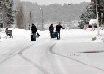 Το Καρς στα λευκά – Το χιόνι ξεπέρασε τα 22 εκαστοστά (βίντεο) - Media Gallery