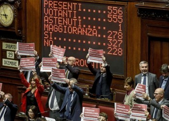 Ιταλία: Το κοινοβούλιο εγκρίνει τον προϋπολογισμό του 2019