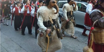 Οι «Μπαμπουσιαραίοι» στη Χρυσούπολη (φωτο, βίντεο)