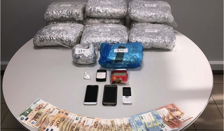 Συνελήφθη 53χρονος στη Χαλκηδόνα Θεσσαλονίκης με 14 κιλά χασίς