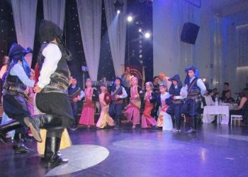 Γλέντι μέχρι πρωίας στο Σύλλογο Ποντίων Ευόσμου «Παναγία Κρεμαστή»