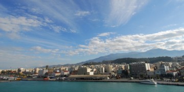 Στο λιμάνι της Πάτρας προσέκρουσε το «Superfast 2»