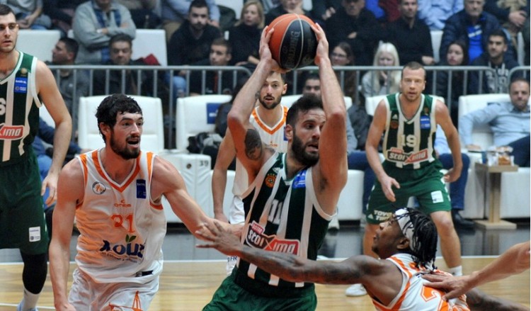 Με νίκες αποχαιρέτησαν το 2018 Ολυμπιακός και Παναθηναϊκός