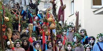 Χριστούγεννα 2018: Πατερίτσα και Ραγκουτσάρια