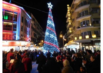 Ποντιακά κάλαντα στους δρόμους των Σερρών (βίντεο)