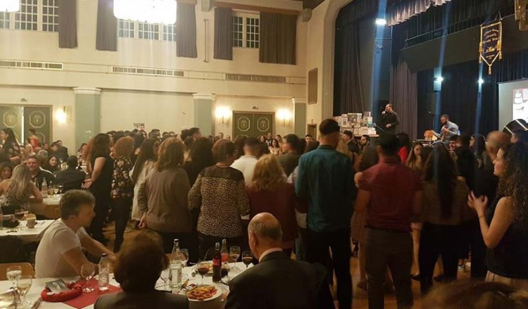 Φιλανθρωπική ποντιακή βραδιά από τη νεολαία του Συλλόγου Ποντίων Στουτγάρδης (βίντεο)