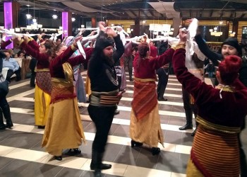 Οι Πόντιοι Μακροχωρίου αποχαιρέτησαν το 2018 όπως αυτοί ξέρουν (βίντεο)