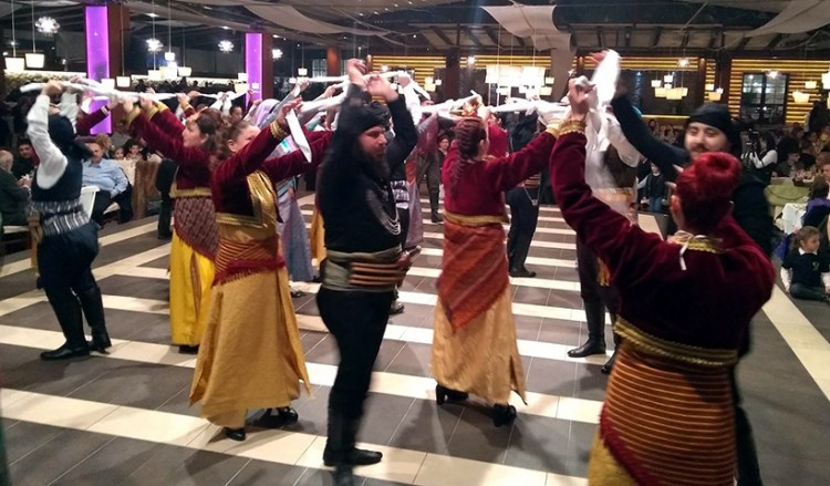 Οι Πόντιοι Μακροχωρίου αποχαιρέτησαν το 2018 όπως αυτοί ξέρουν (βίντεο)