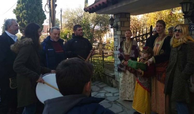 Κατάμεστο το Δημοτικό Θέατρο Θέρμης στη «Γιορτή γραμμάτων» του Σωματείου «Παναγιά Σουμελά» (φωτο)