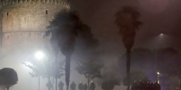 Θεσσαλονίκη: Άγνωστοι βεβήλωσαν το Μνημείο του Ολοκαυτώματος (φωτο)