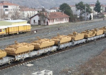Τσαβούσογλου: Η επιχείρηση στα ανατολικά του Ευφράτη θα ξεκινήσει σύντομα