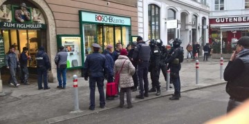 Πυροβολισμοί σε εστιατόριο της Βιέννης: Αναφορά για νεκρό